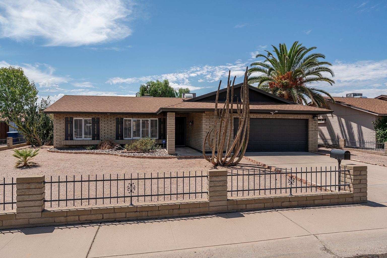 951 W La Jolla Dr Tempe, AZ 85282 photo 2