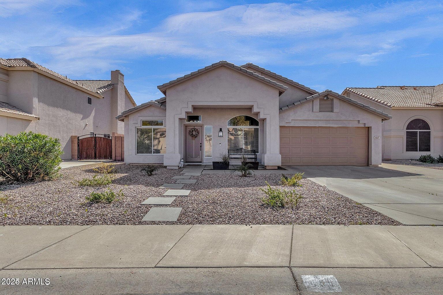 665 W Minton Dr Tempe, AZ 85282 photo 2