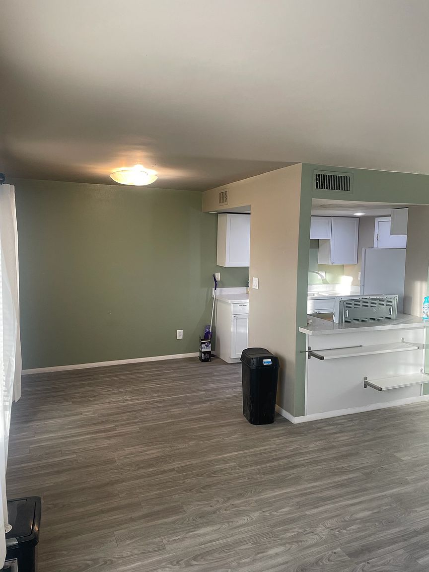 4609 E Pueblo Ave photo 4
