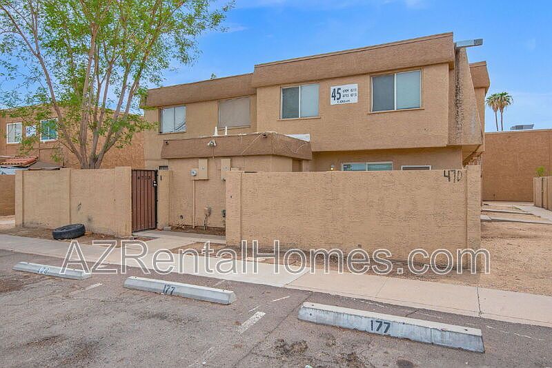 4715 E Jones Ave photo 2