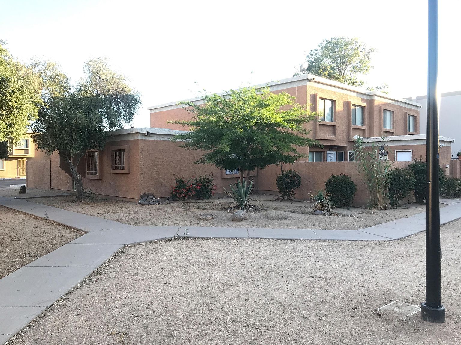 4410 E Pueblo Ave Phoenix, AZ 85040 photo 2