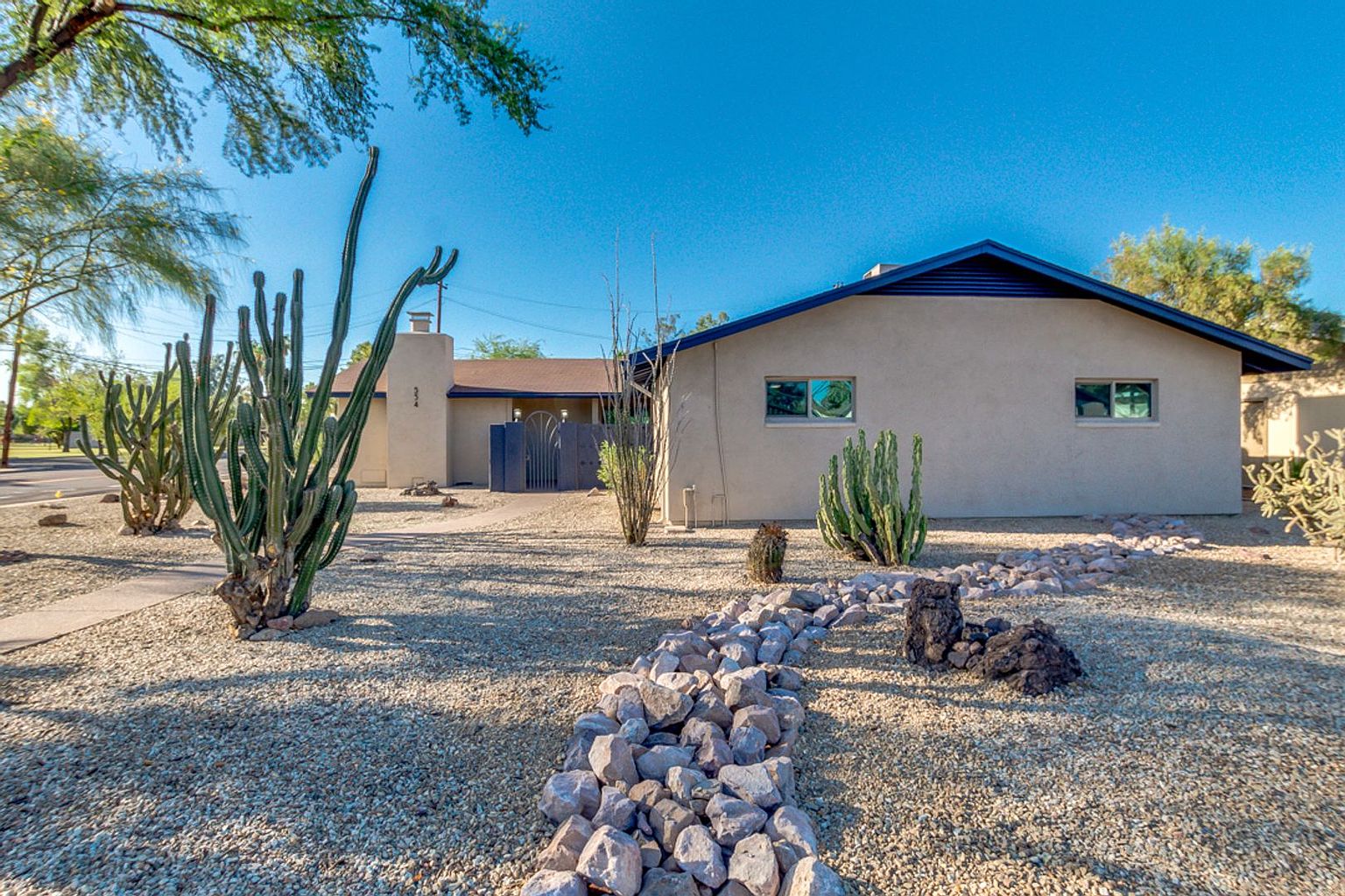 554 W 19th St Tempe, AZ 85281 photo 3