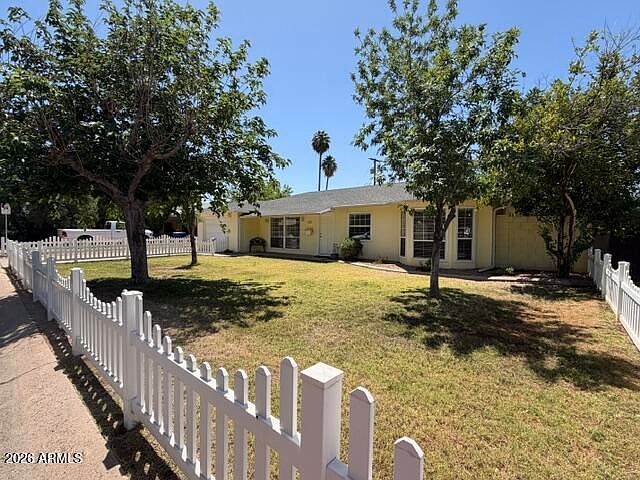 423 W 14th St Tempe, AZ 85281 photo 2