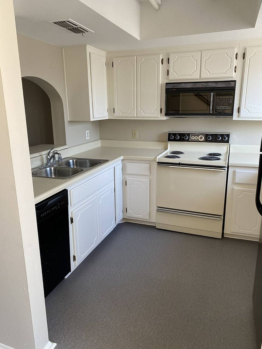820 W 14th St Tempe, AZ 85281 photo 3