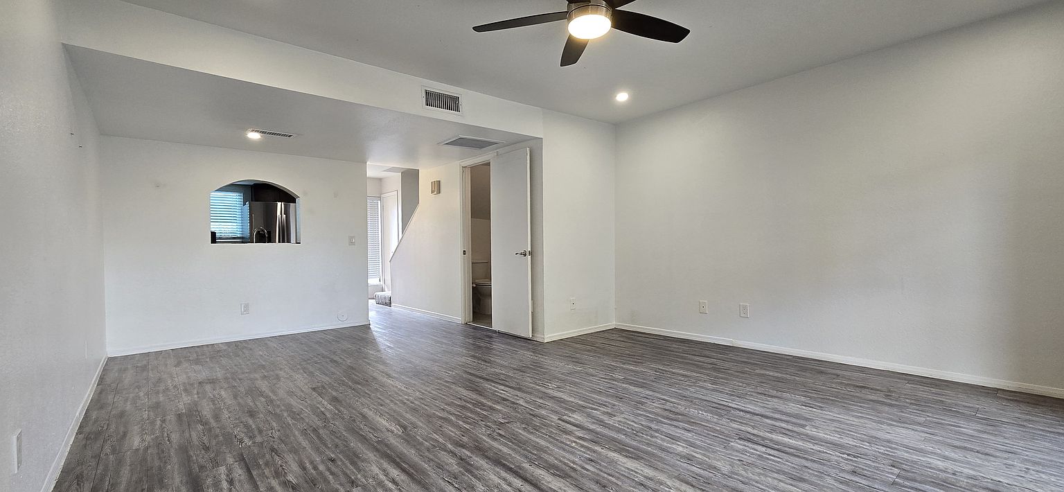 1325 S Judd St Tempe, AZ 85281 photo 5