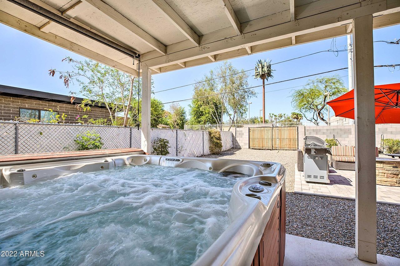 820 W 9th St Tempe, AZ 85281 photo 2