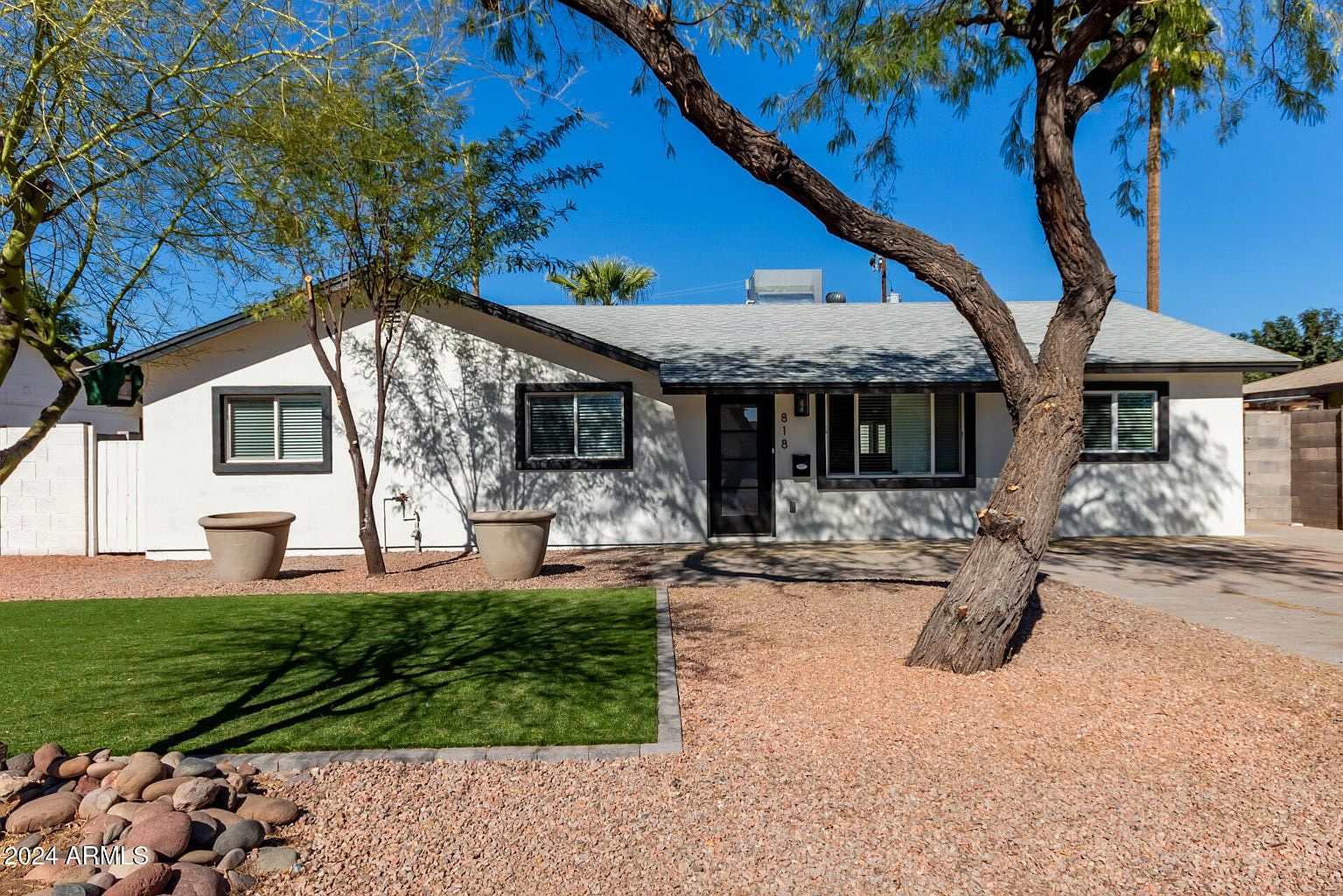 818 W Elna Rae St Tempe, AZ 85281 photo 2