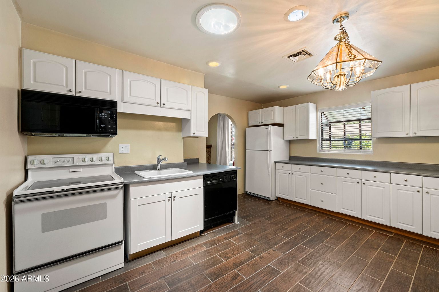 1001 S Roosevelt St Tempe, AZ 85281 photo 5