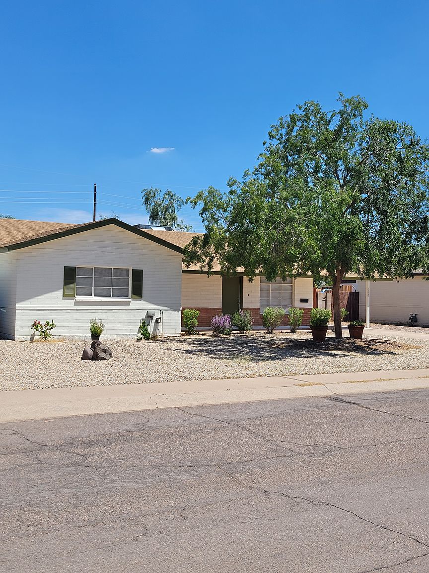513 S Ernie Pl photo 2