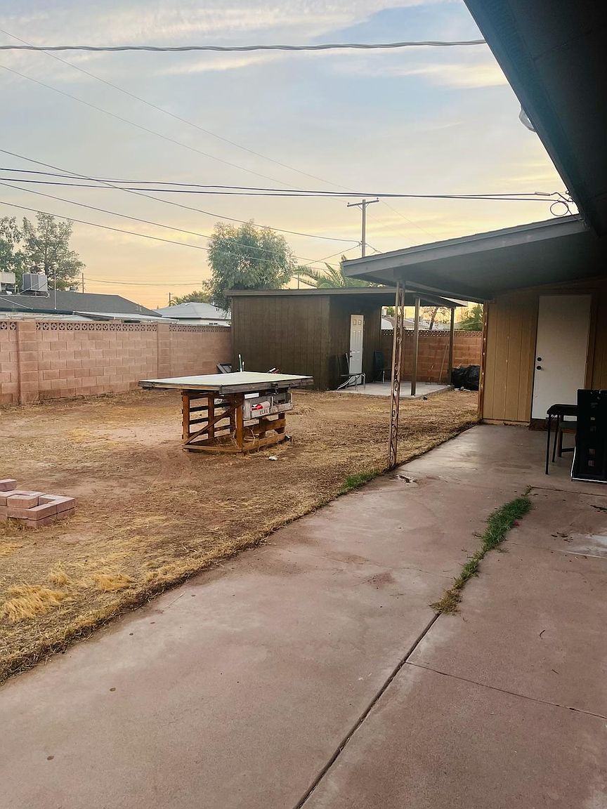 1311 W Elna Rae St photo 2
