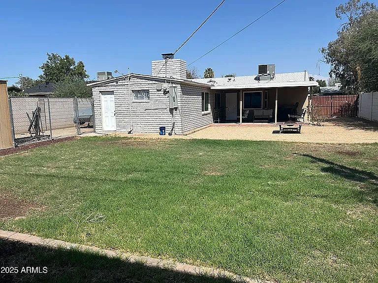 1644 N 43rd St photo 5