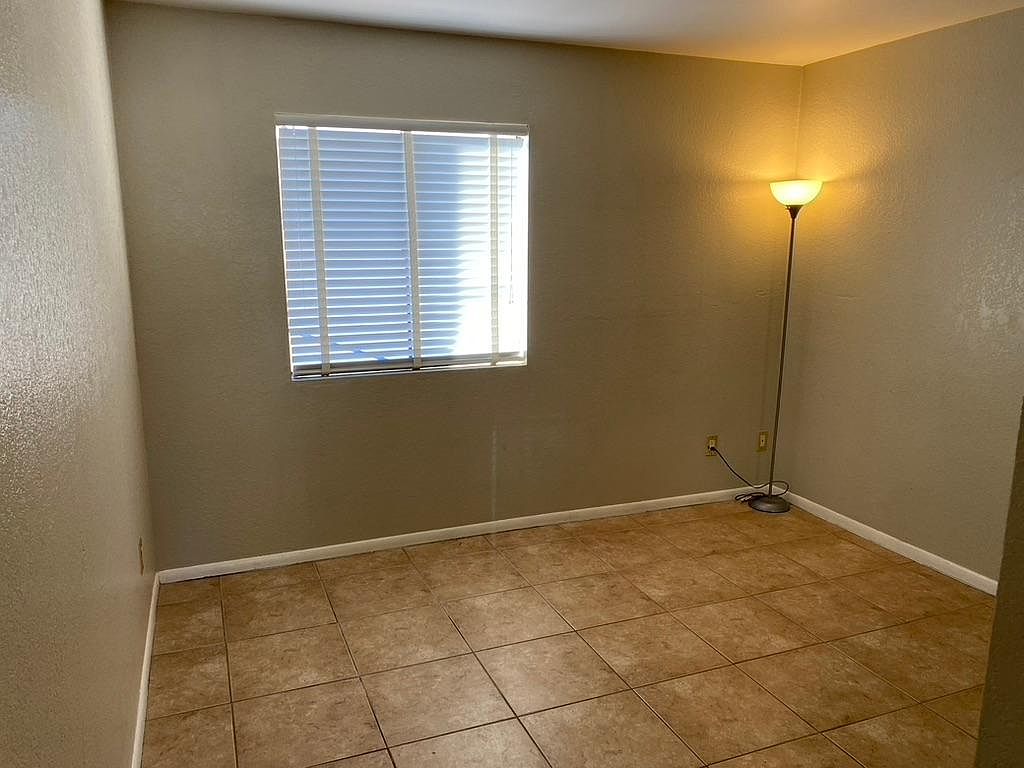 4211 E Palm Ln Phoenix, AZ 85008 photo 3