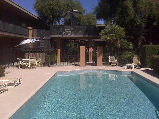 3230 East Pinchot Avenue photo 2