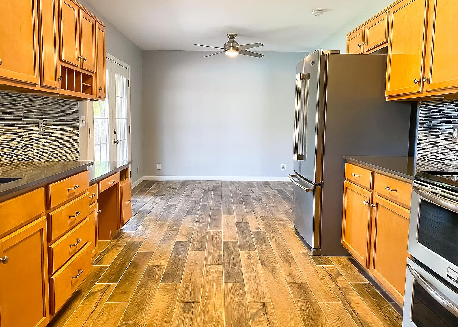 3310 E Earll Dr photo 5