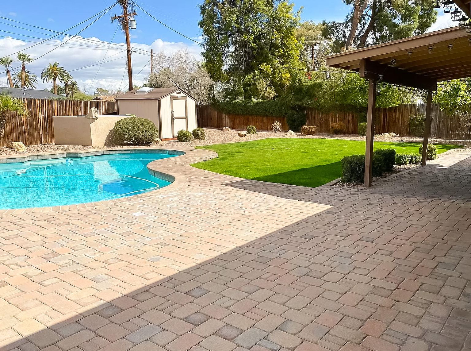 3310 E Earll Dr photo 3