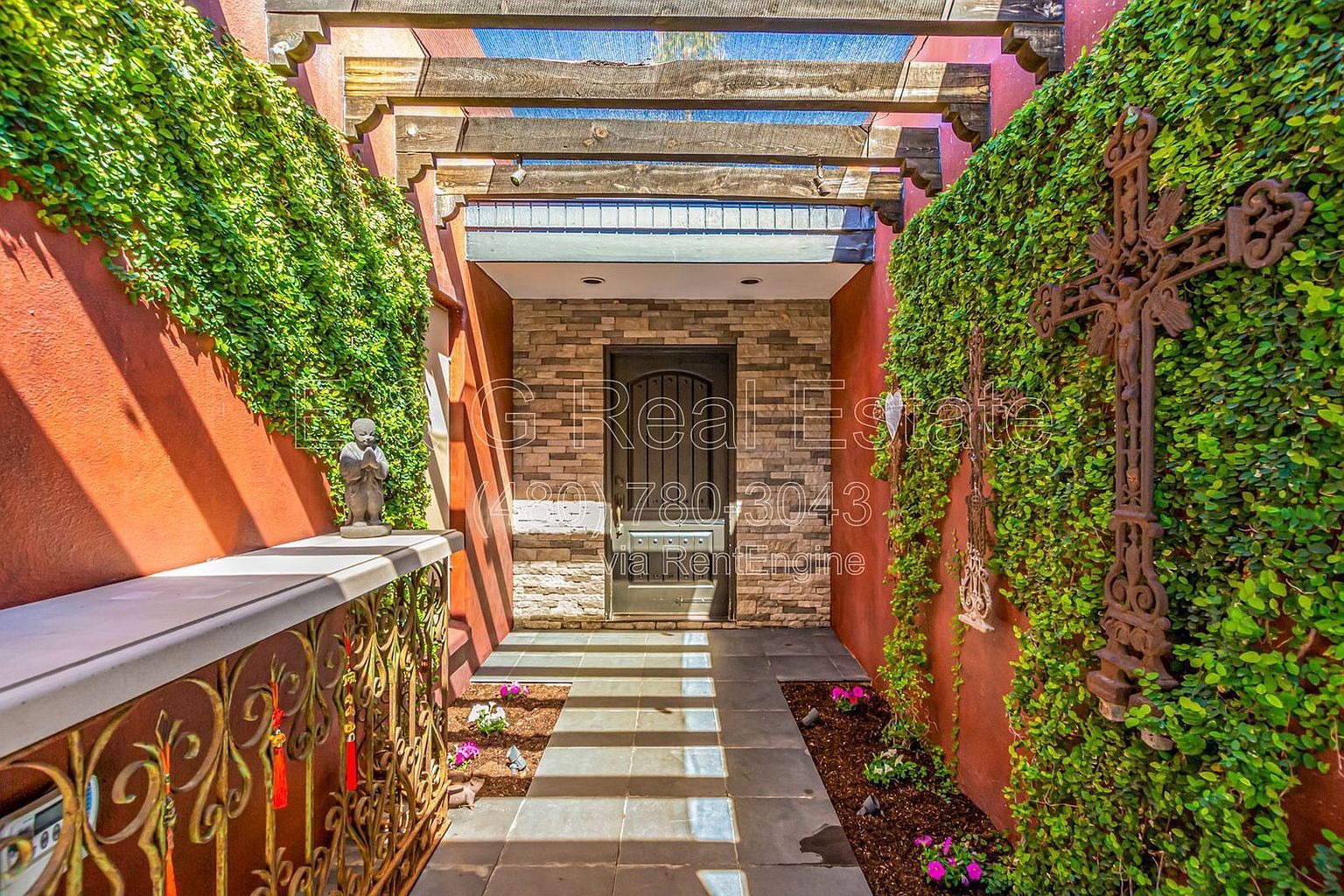 6282 E Pinchot Ave Scottsdale, AZ 85251 photo 3