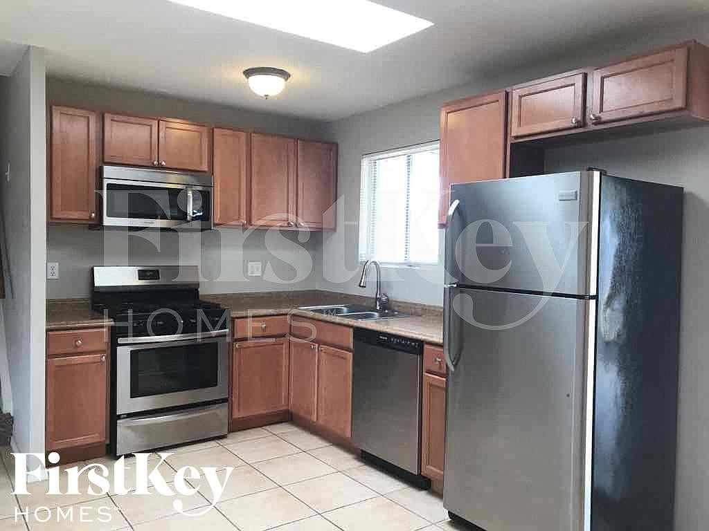 514 E Taylor St Tempe, AZ 85288 photo 3