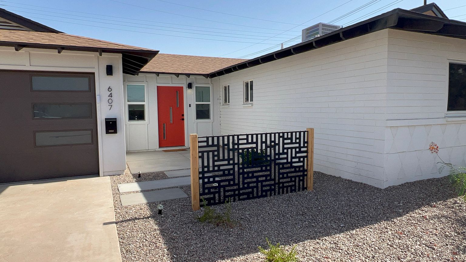 6407 E Wilshire Dr photo 2