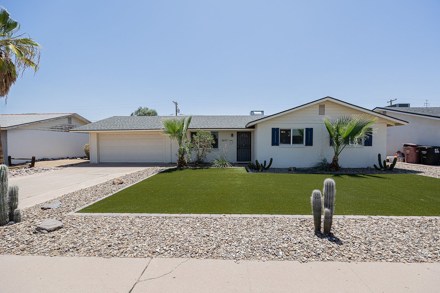 6637 E Wilshire Dr photo 4