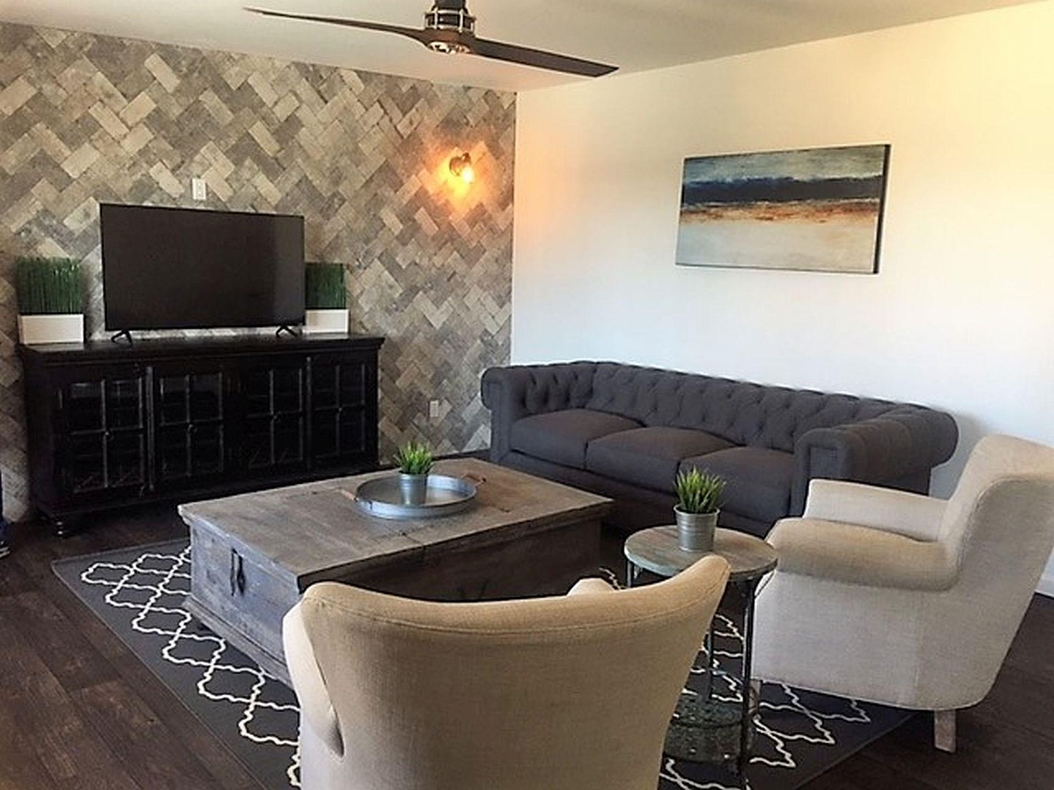 6805 E 2nd St Scottsdale, AZ 85251 photo 2
