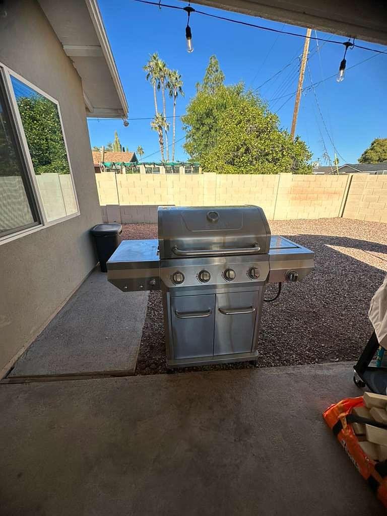 2911 N Granite Reef Rd photo 4