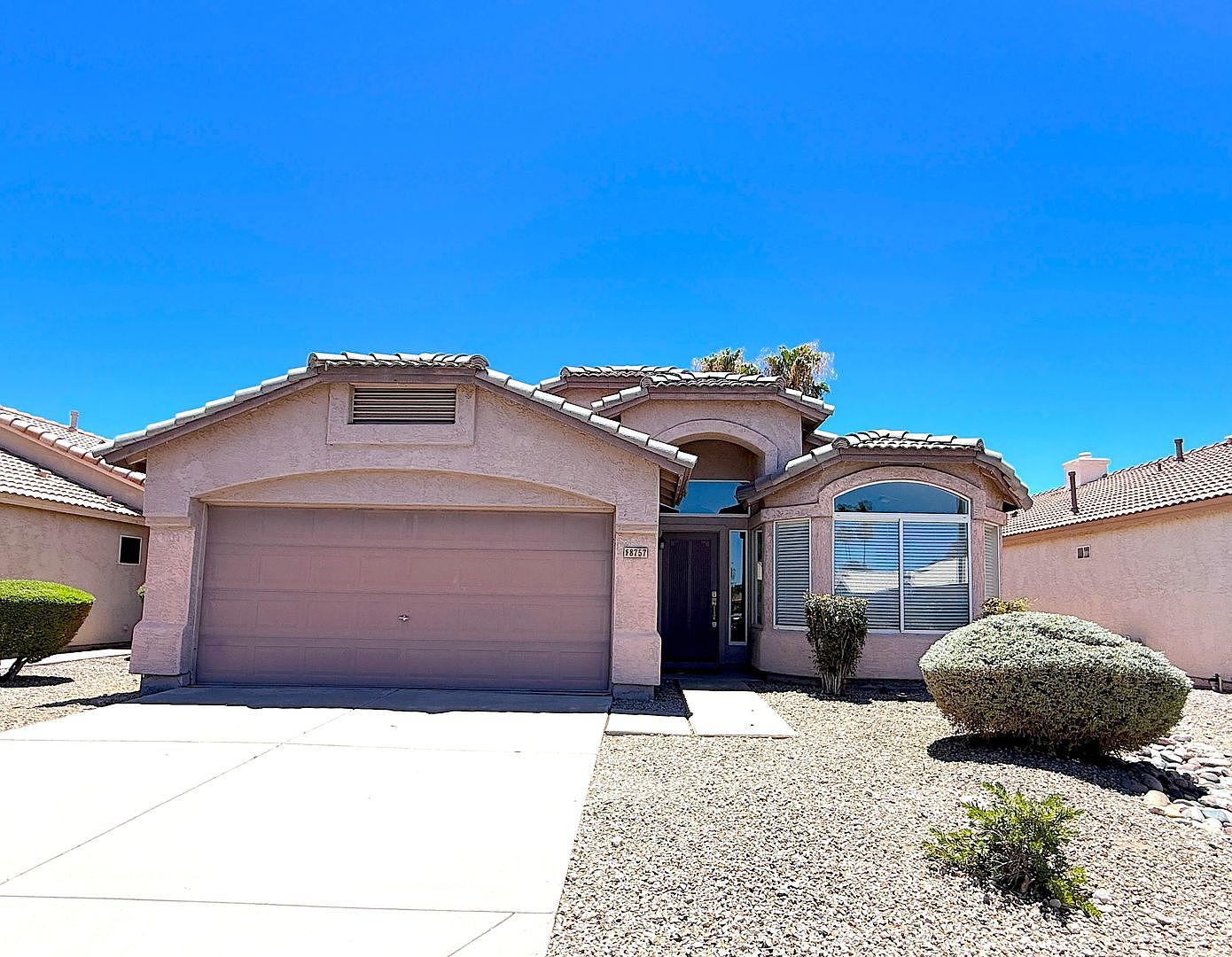 8757 E Avalon Dr Scottsdale, AZ 85251 photo 3