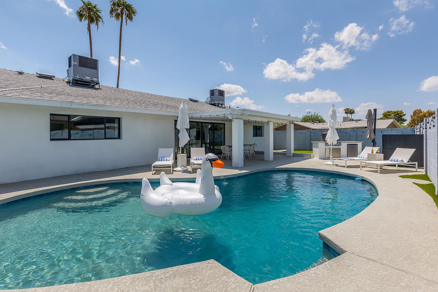 8702 E Clarendon Ave Scottsdale, AZ 85251 photo 4