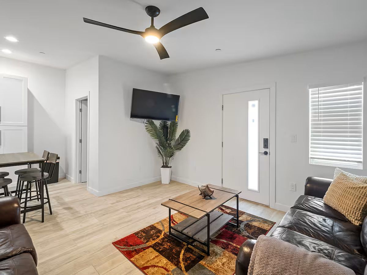6643 E Monterey Way photo 4