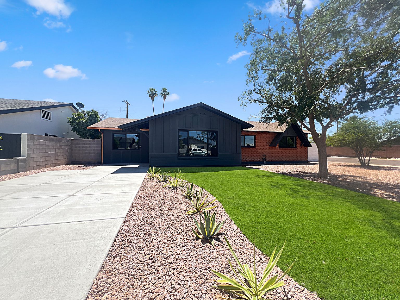 8201 E Whitton Ave Scottsdale, AZ 85251 photo 2