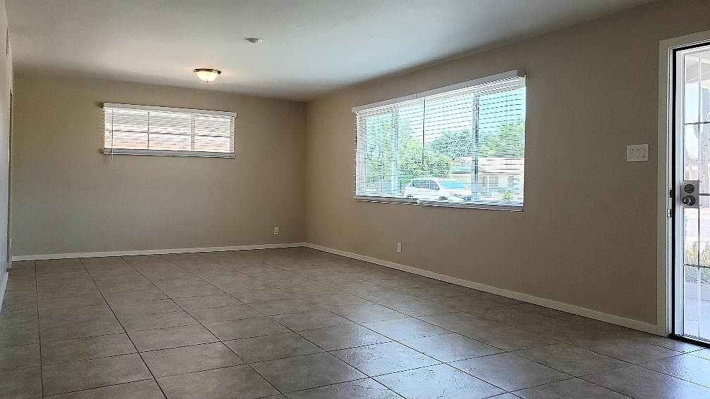 8068 E Virginia Ave photo 4