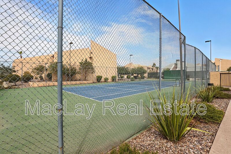 8055 E Thomas Rd N photo 3