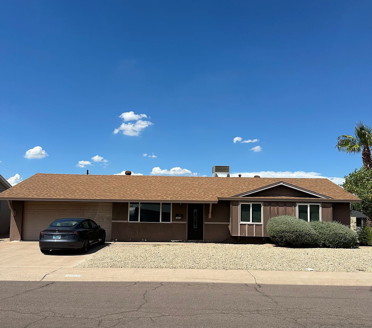 7852 E Monte Vista Rd photo 3