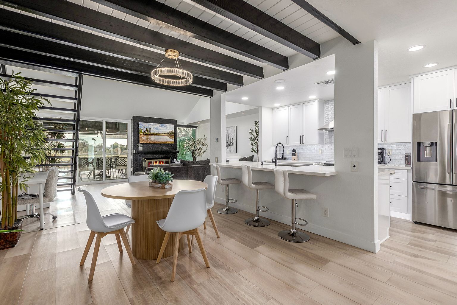 2529 N Miller Rd Scottsdale, AZ 85257 photo 2