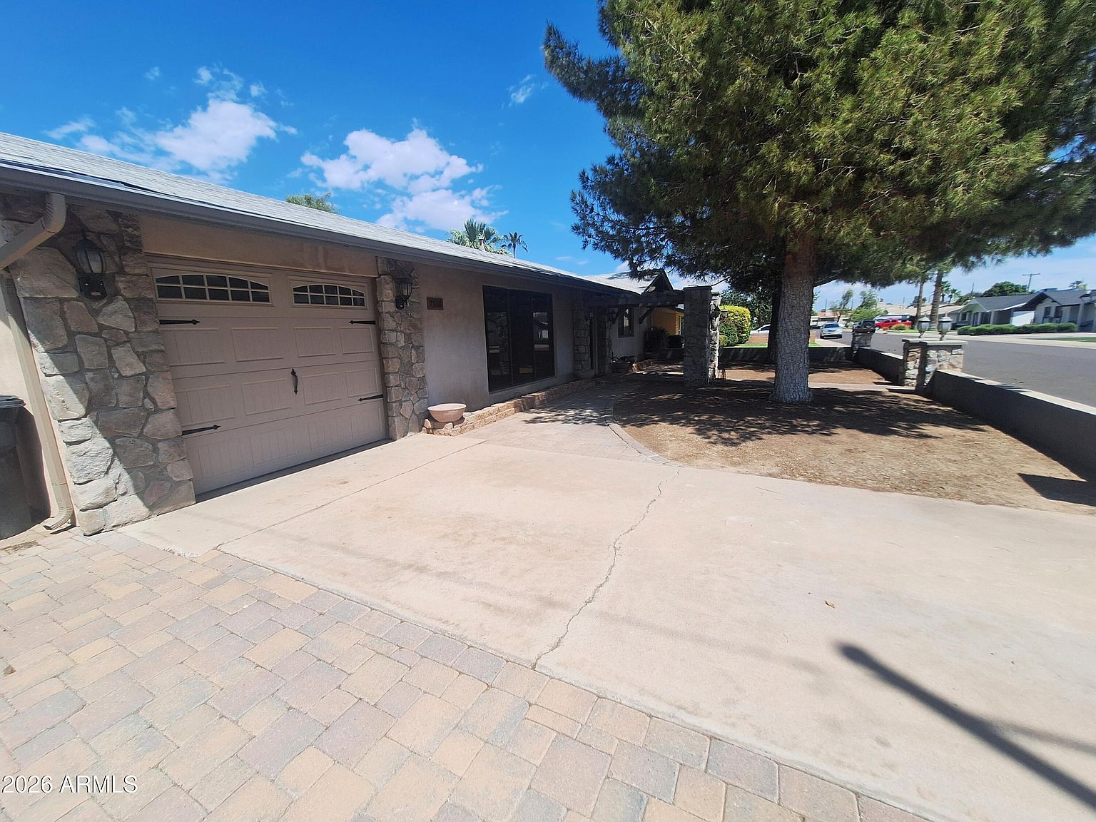 7508 E Cambridge Ave photo 4