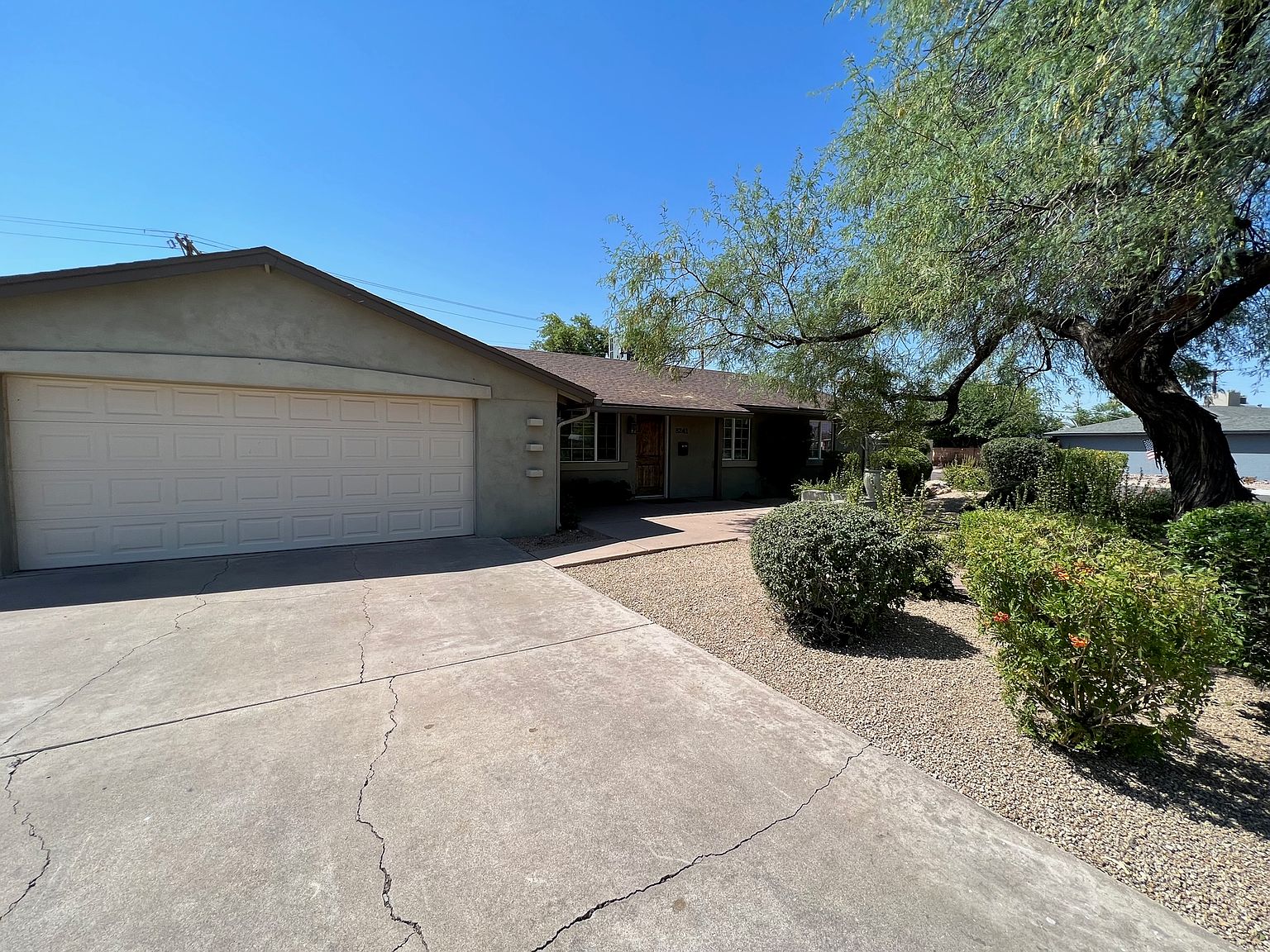 8241 E Cypress St photo 2