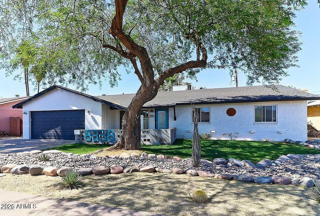 8338 E Granada Rd photo 2