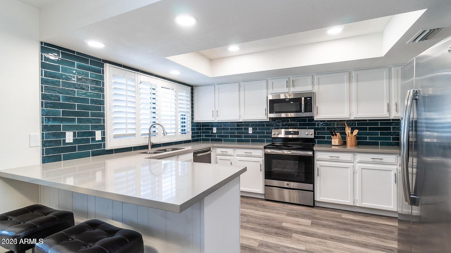 1460 N La Rosa Dr Tempe, AZ 85288 photo 2