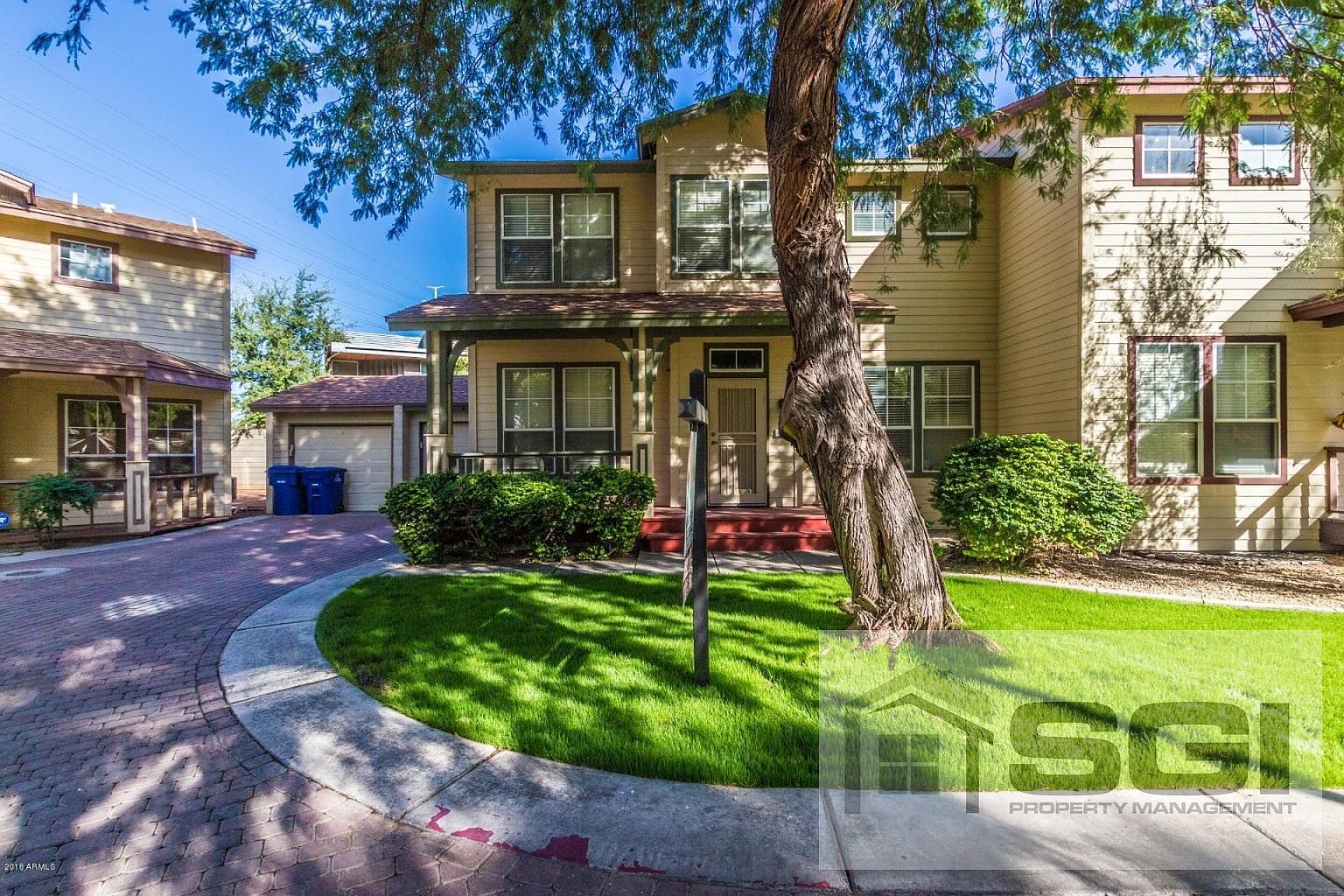 942 S Ash Ave photo 3