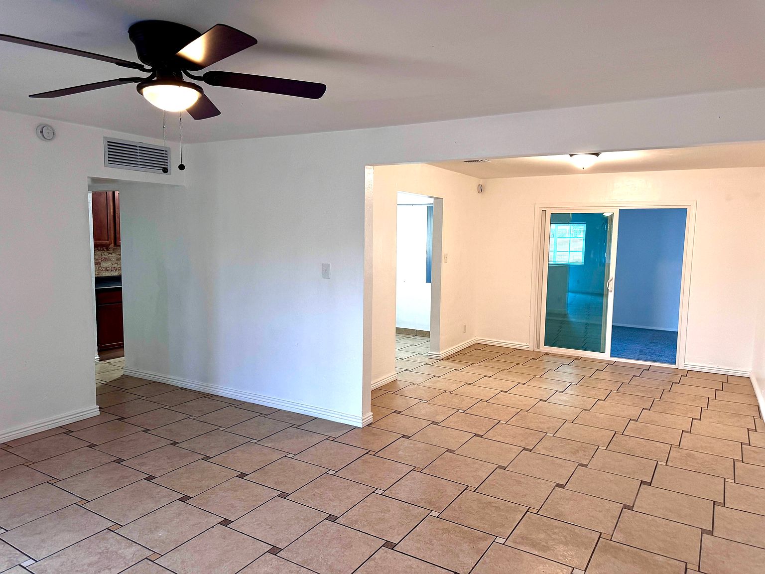 1350 E Orange St photo 2