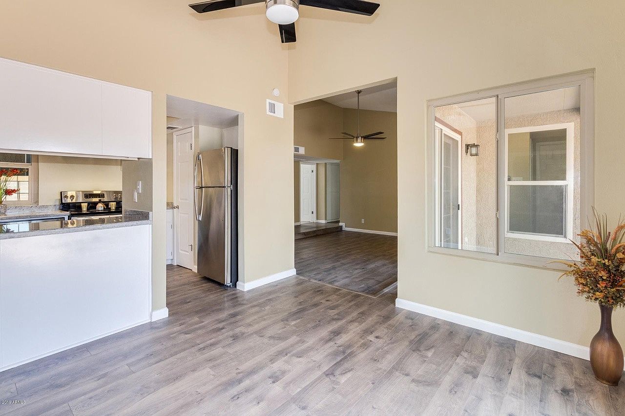 918 S Melody Ln photo 2