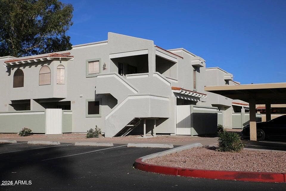 850 S River Dr photo 3
