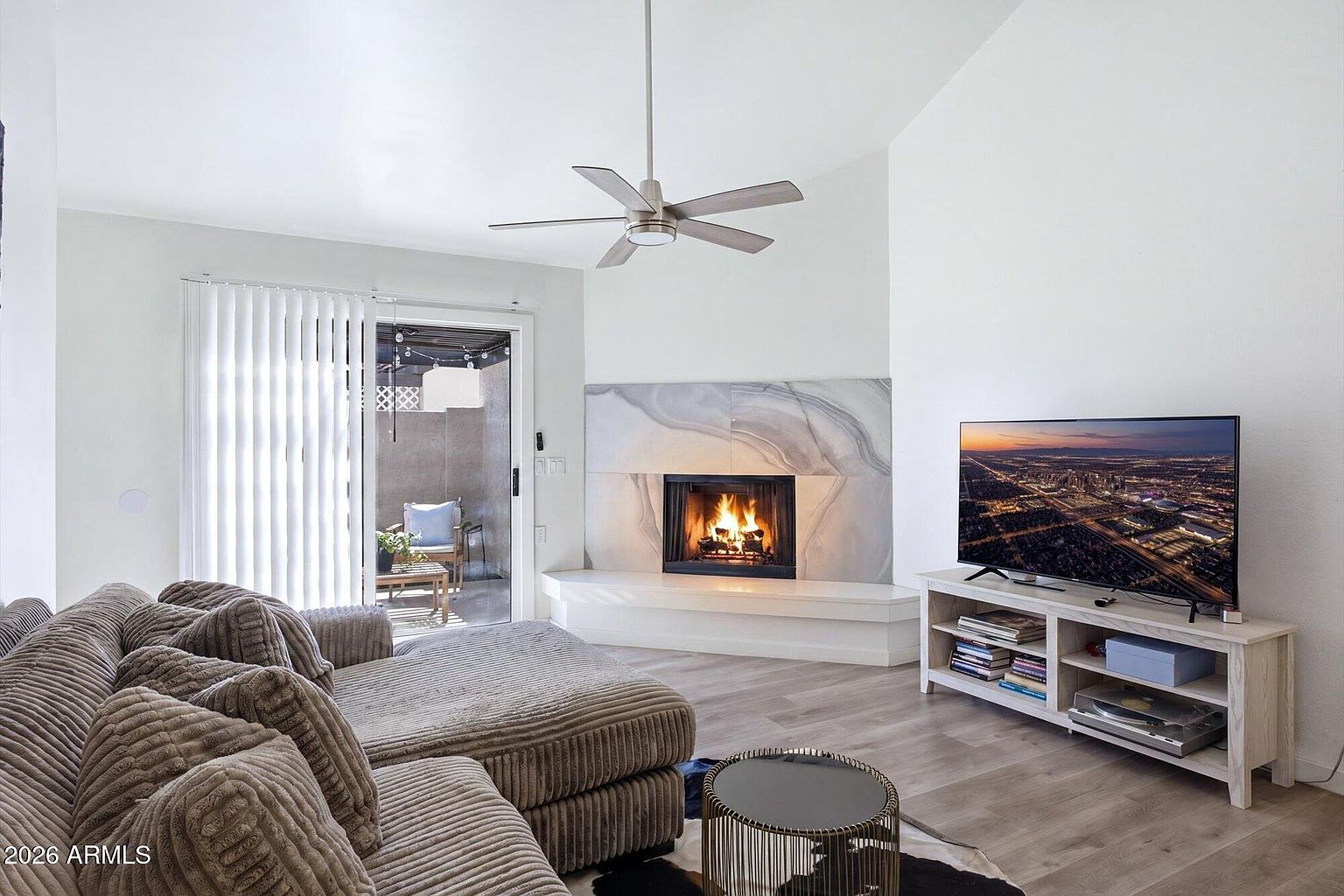 2143 E Center Ln Tempe, AZ 85281 photo 5