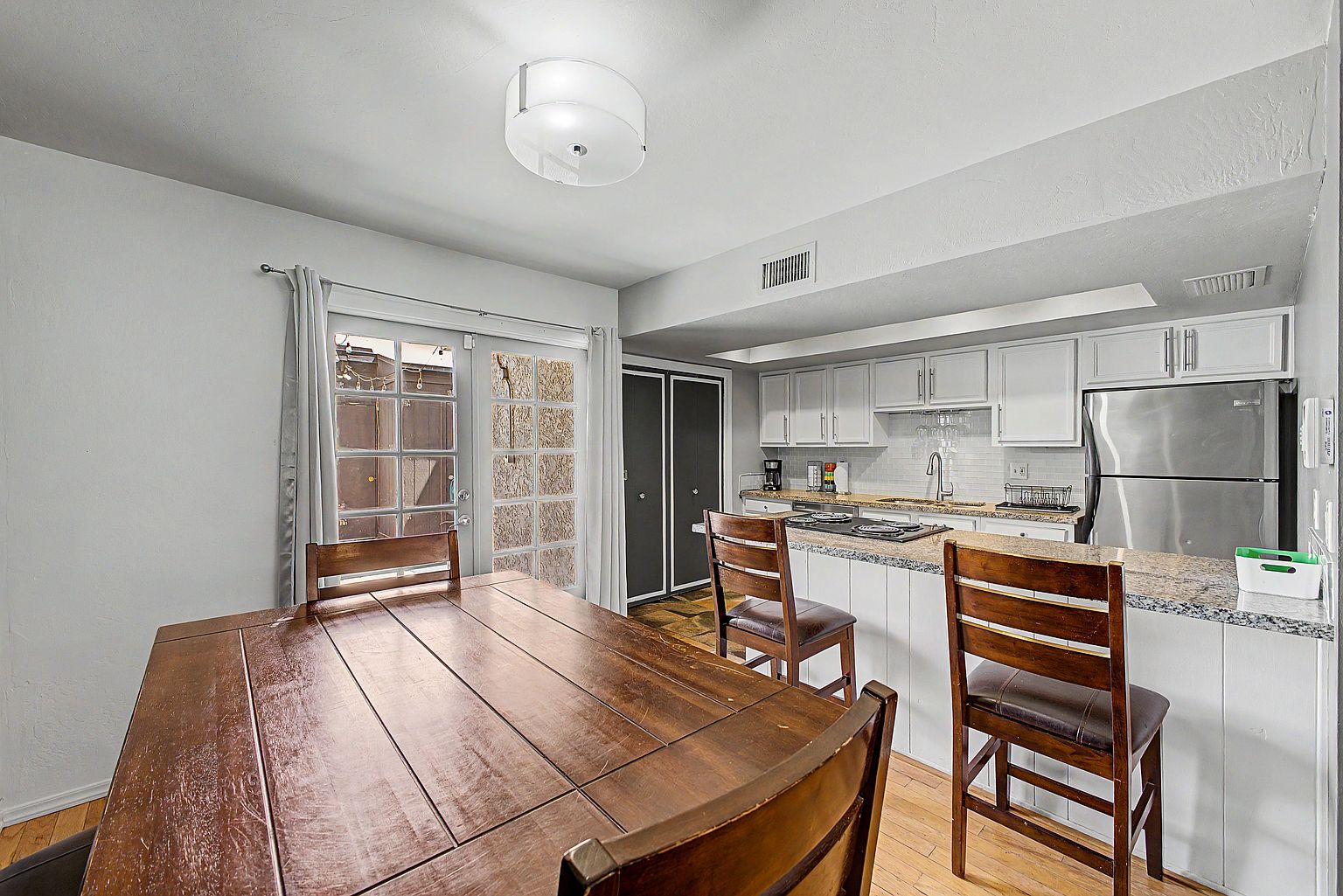 2122 E Margarita Dr photo 5
