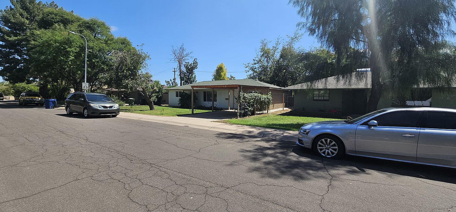 1513 E Cedar St photo 2