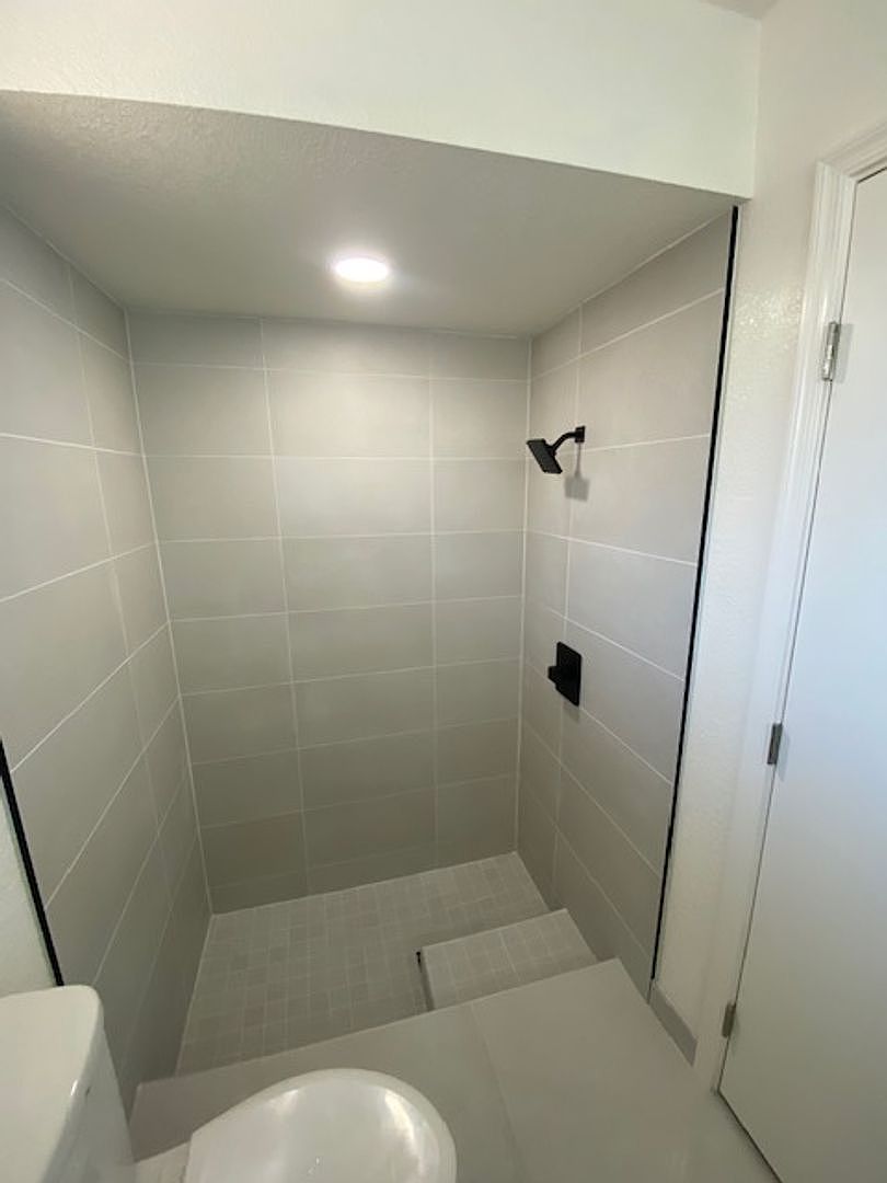 727 E Vista Del Cerro Dr Tempe, AZ 85281 photo 3
