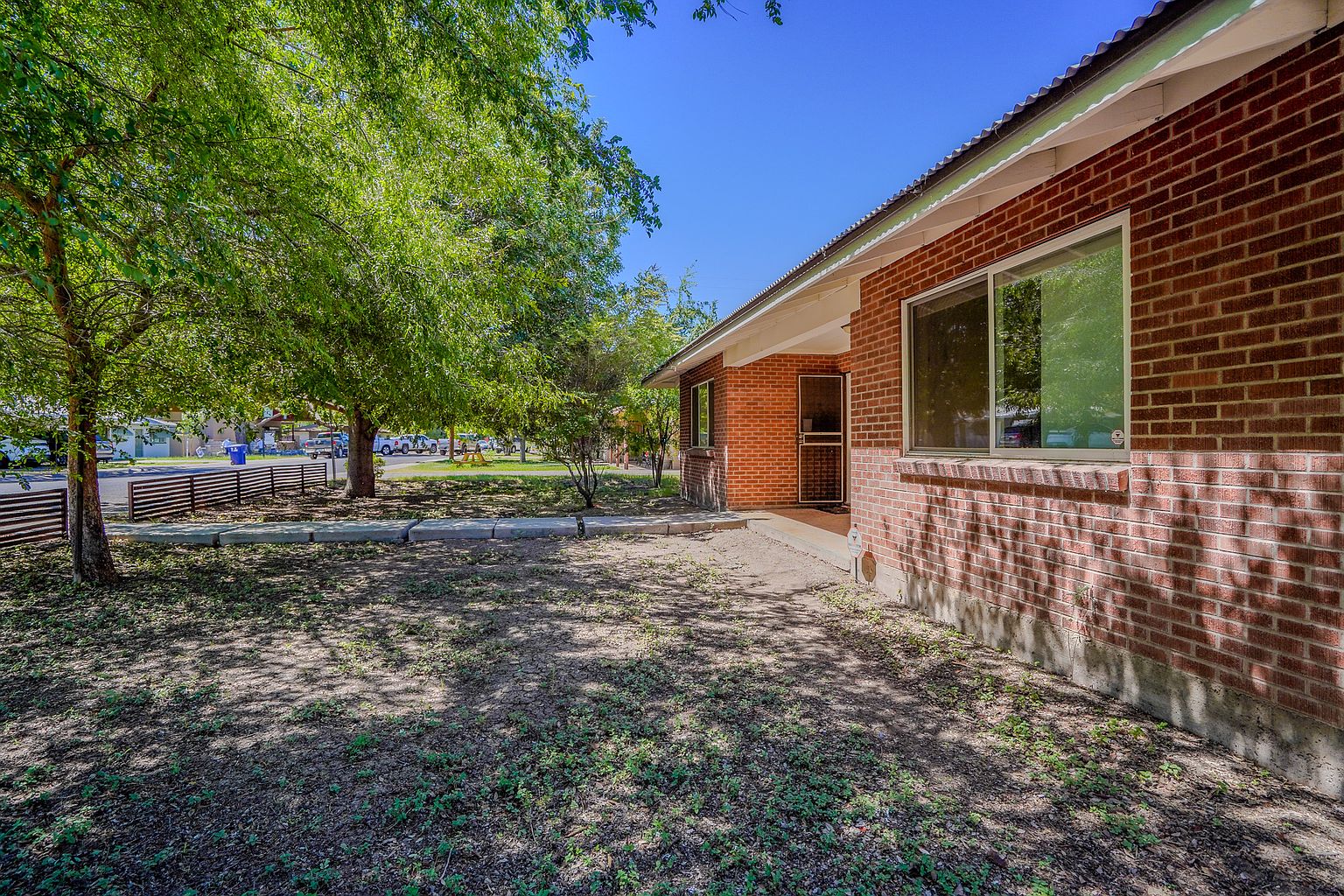 351 E Encanto Dr Tempe, AZ 85281 photo 5