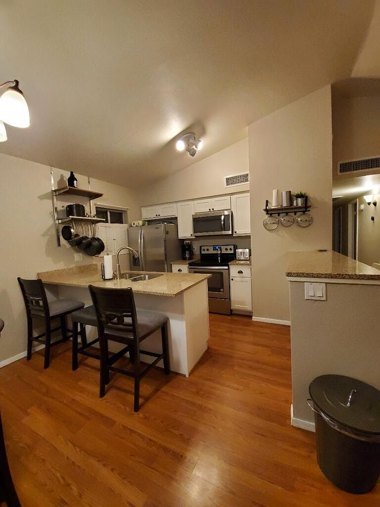 26 W Concorda Dr Tempe, AZ 85282 photo 4