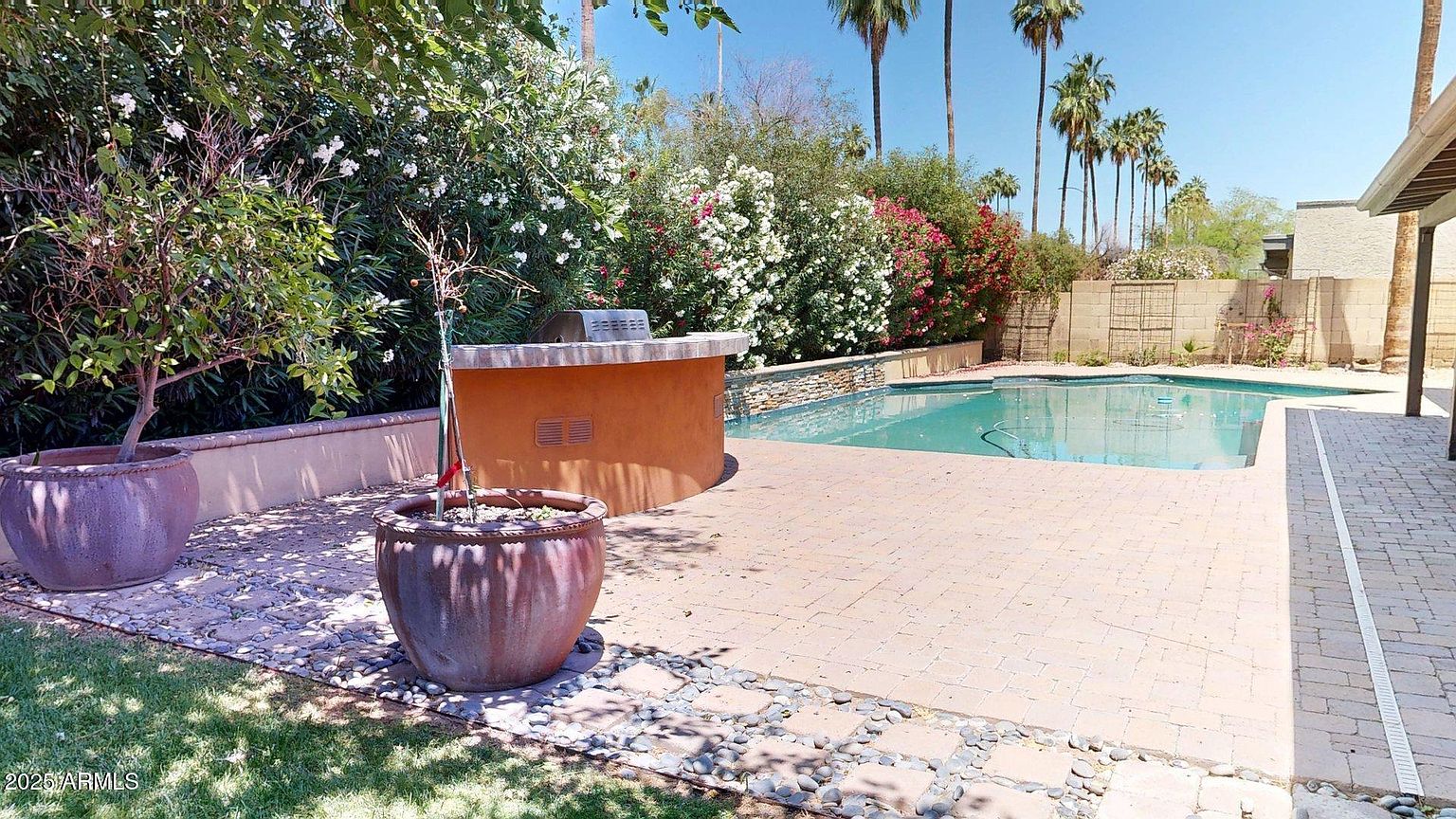 2534 S Grandview Ave Tempe, AZ 85282 photo 4