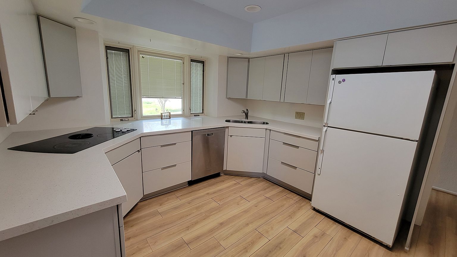 2107 S Ventura Dr Tempe, AZ 85282 photo 5