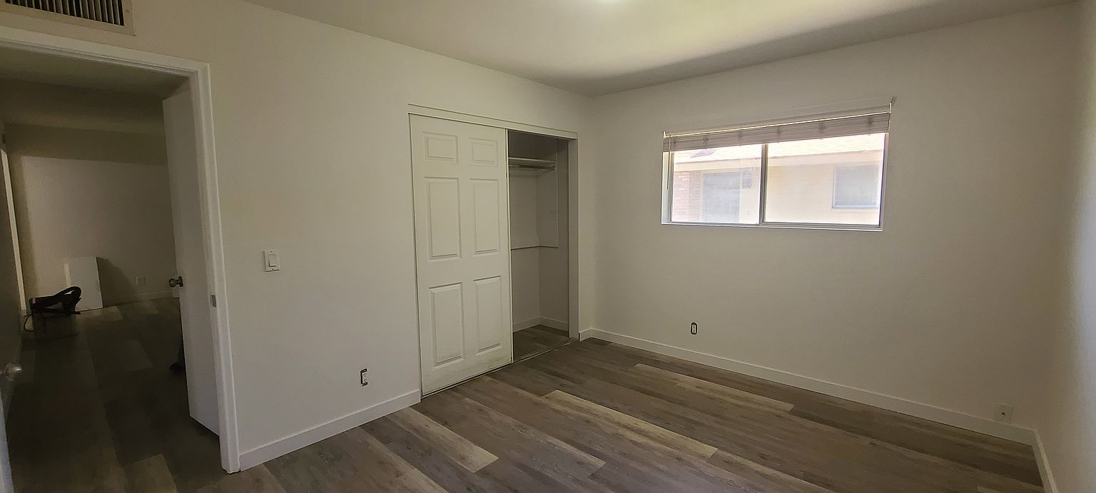 509 E Huntington Dr photo 5
